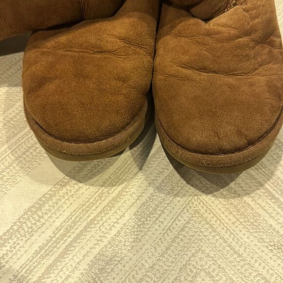 UGG Classic Chestnut Tall Shearling Lined Boots - Picture 4 of 7